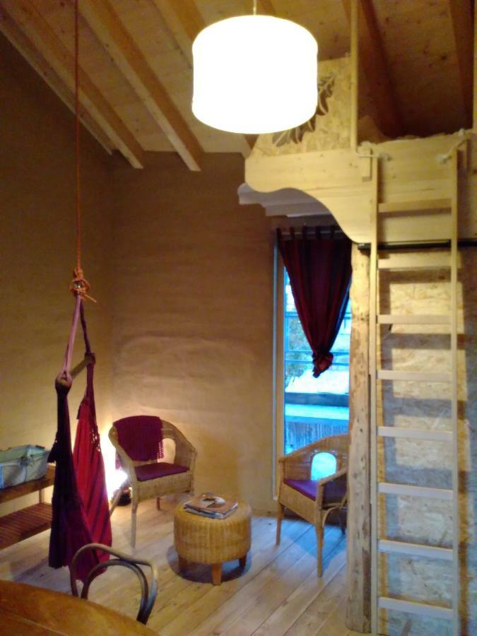 Element-Terre Hotell Aigle Eksteriør bilde